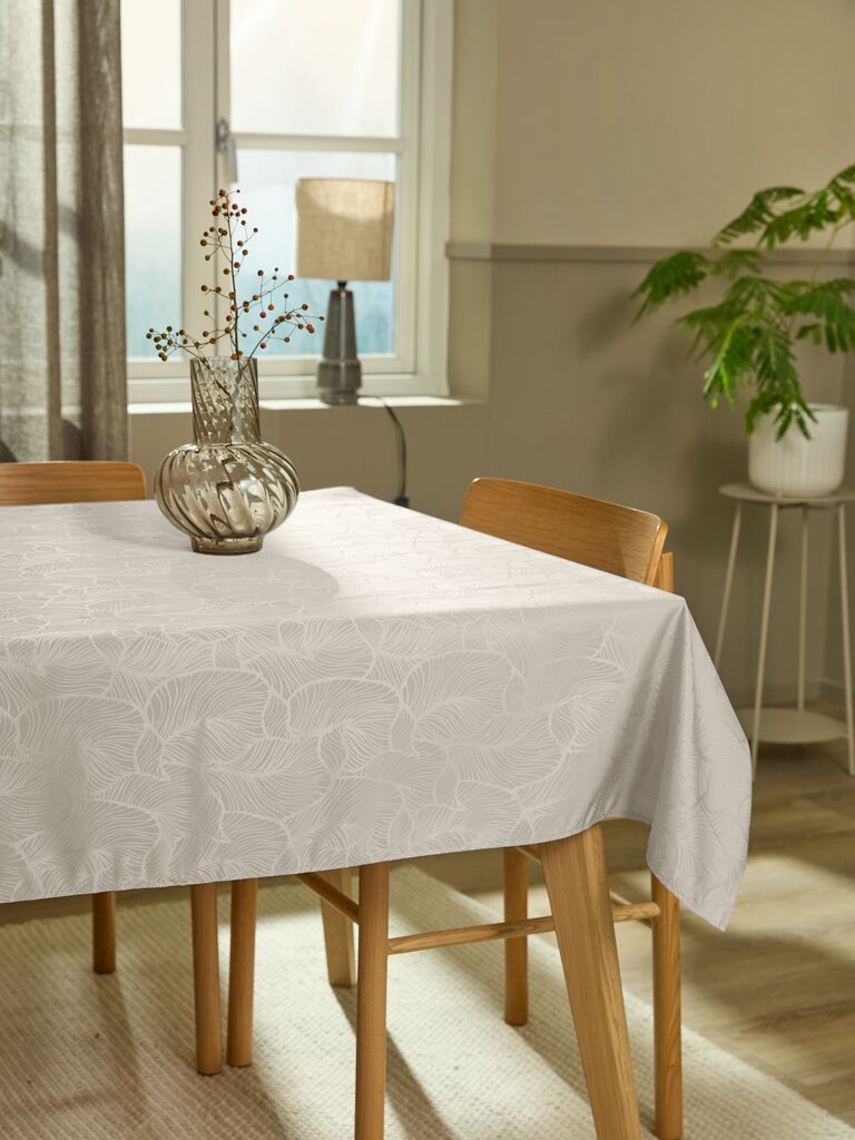 Stolnjak STILKEG 140x320 bež