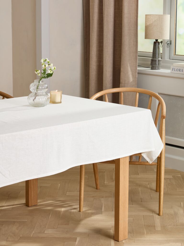 Stolnjak HEIFRYTLE 140x240 bijela